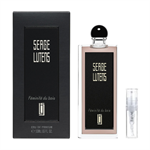 Köp för minst 400 SEK för att få denna present "Serge Lutens Feminite Du Bois - Eau De Parfum - Doftprov - 2 ml"