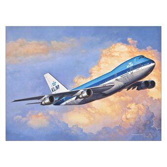 Revell Boeing 747-200 jumbo jet translates to: Revell Boeing 747-200 jätteflygplan.