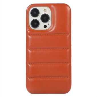 För iPhone 15 Plus Dunjacka PU-läder belagd PC Mobilskydd Antiskrapskydd Bakfodral